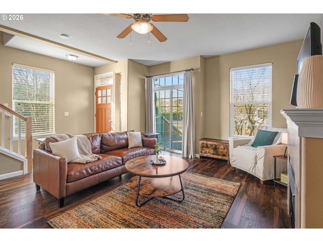 14212 Se OREGON TRAIL Dr, Clackamas, OR 97015