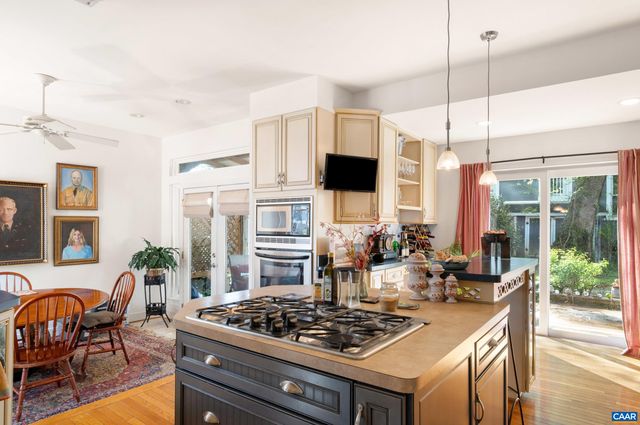 700 GRAVES ST, Charlottesville, VA 22902
