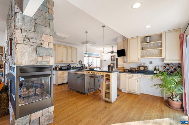 700 GRAVES ST, Charlottesville, VA 22902