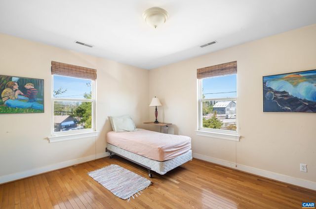 700 GRAVES ST, Charlottesville, VA 22902