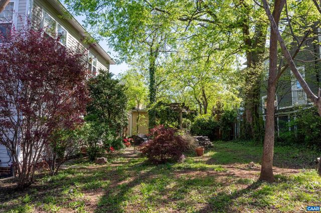 700 GRAVES ST, Charlottesville, VA 22902