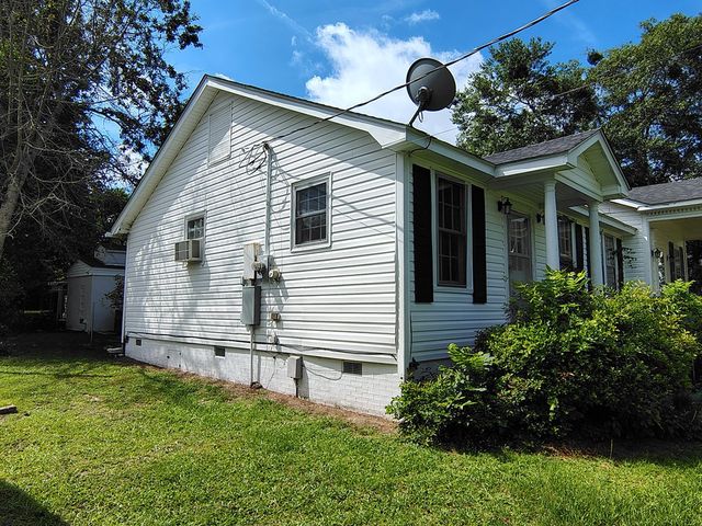 406 Thames Street, Manning, SC 29102