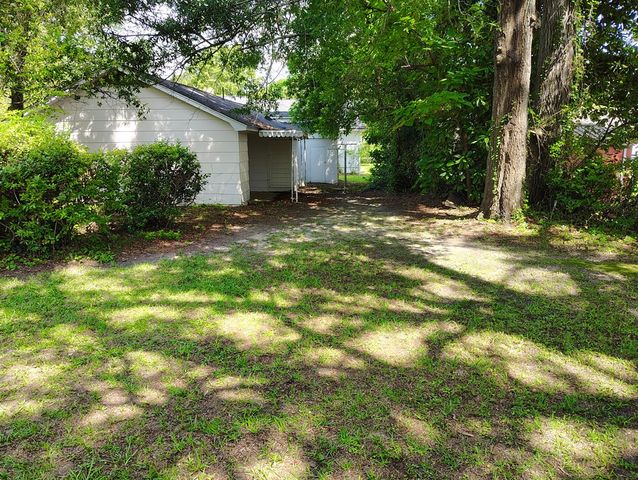 406 Thames Street, Manning, SC 29102