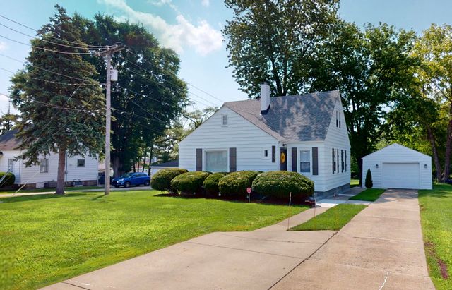 2310 W 73rd Avenue, Merrillville, IN 46410