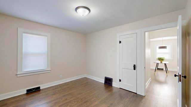 2310 W 73rd Avenue, Merrillville, IN 46410