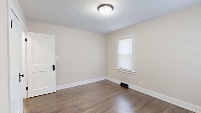 2310 W 73rd Avenue, Merrillville, IN 46410