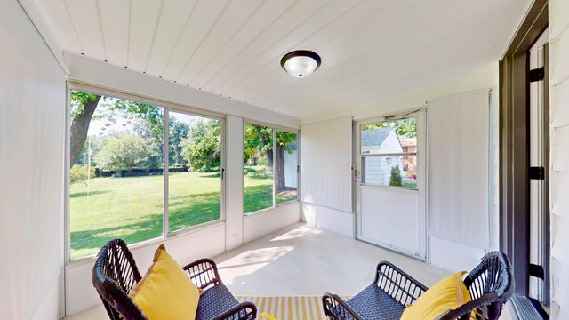 2310 W 73rd Avenue, Merrillville, IN 46410