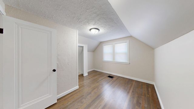 2310 W 73rd Avenue, Merrillville, IN 46410