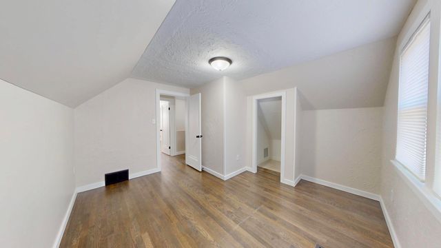 2310 W 73rd Avenue, Merrillville, IN 46410