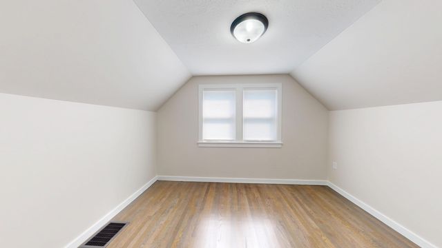 2310 W 73rd Avenue, Merrillville, IN 46410