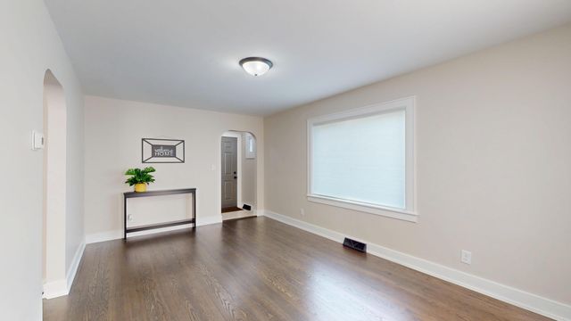 2310 W 73rd Avenue, Merrillville, IN 46410