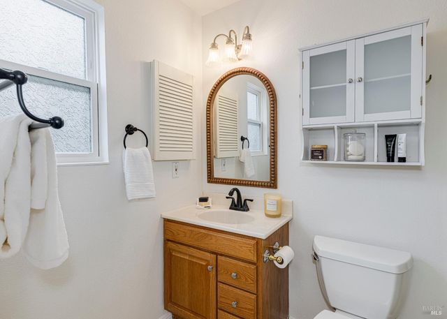 4600 Flores Ave, Rohnert Park, CA 94928