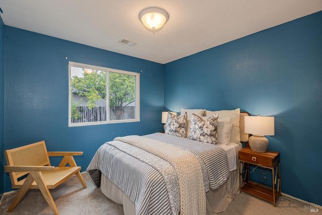 4600 Flores Ave, Rohnert Park, CA 94928