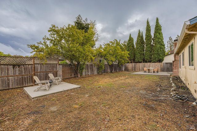 4600 Flores Ave, Rohnert Park, CA 94928