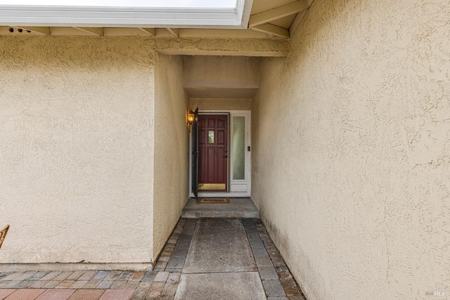 4600 Flores Ave, Rohnert Park, CA 94928