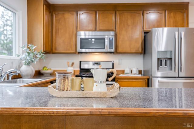4600 Flores Ave, Rohnert Park, CA 94928