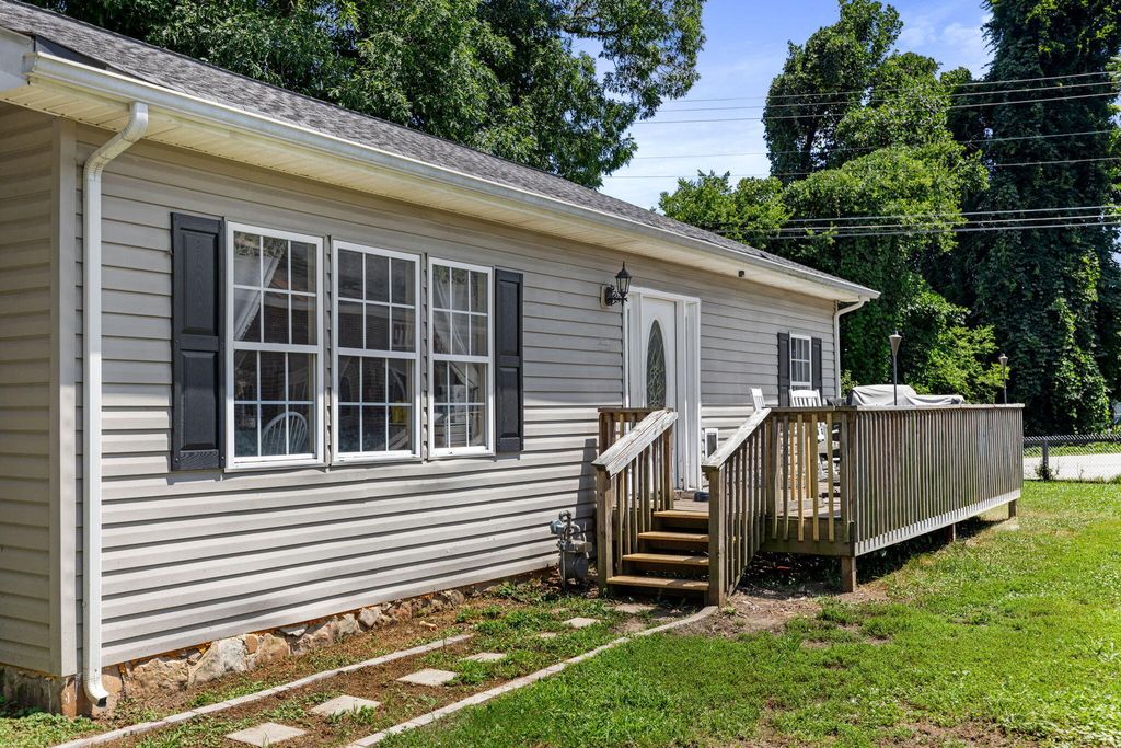 315 Depot Street, Soddy Daisy, TN 37379