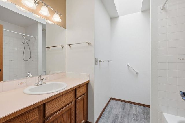 6008 W WIND RIVER Dr, Spokane, WA 99208