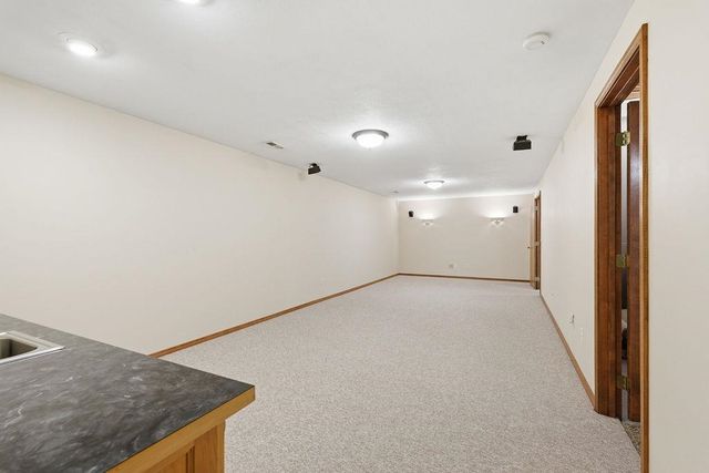 6008 W WIND RIVER Dr, Spokane, WA 99208