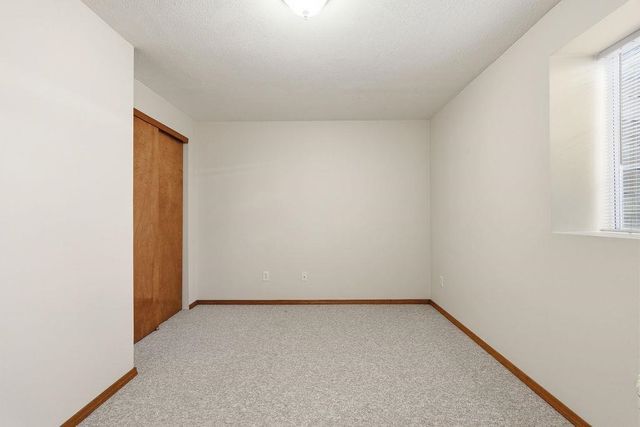 6008 W WIND RIVER Dr, Spokane, WA 99208