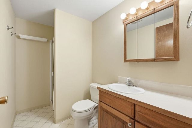 6008 W WIND RIVER Dr, Spokane, WA 99208