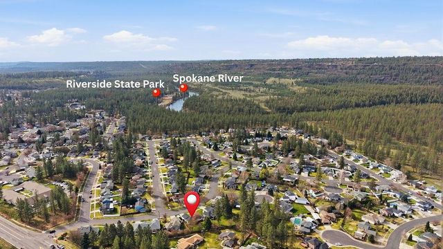 6008 W WIND RIVER Dr, Spokane, WA 99208