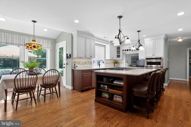70 HOGAN LN, Ambler, PA 19002