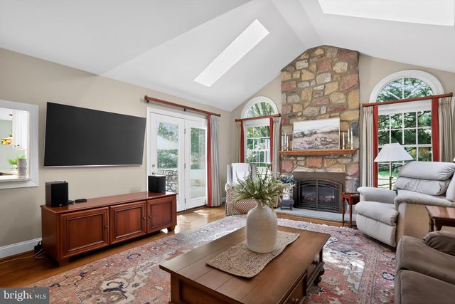 70 HOGAN LN, Ambler, PA 19002