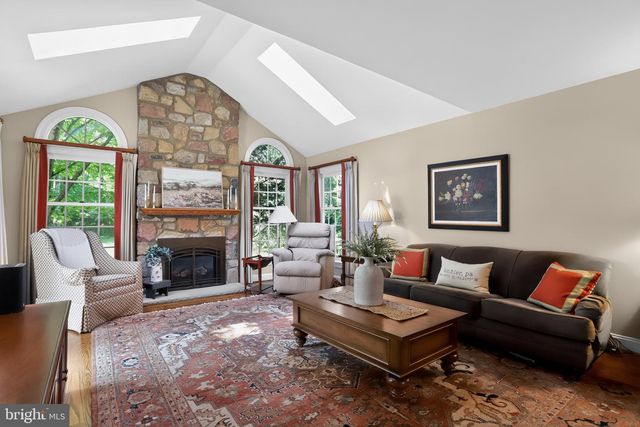 70 HOGAN LN, Ambler, PA 19002