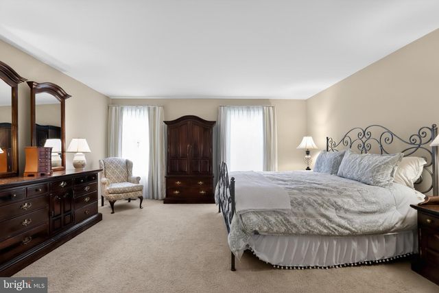 70 HOGAN LN, Ambler, PA 19002