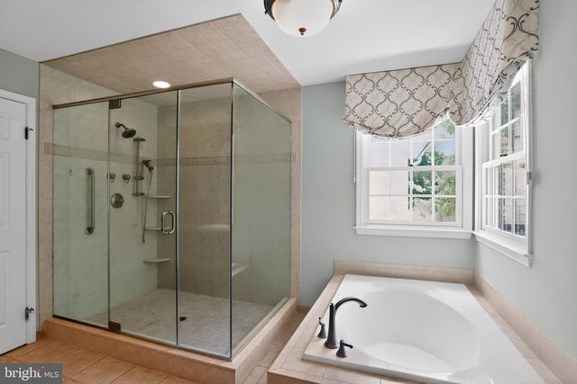 70 HOGAN LN, Ambler, PA 19002