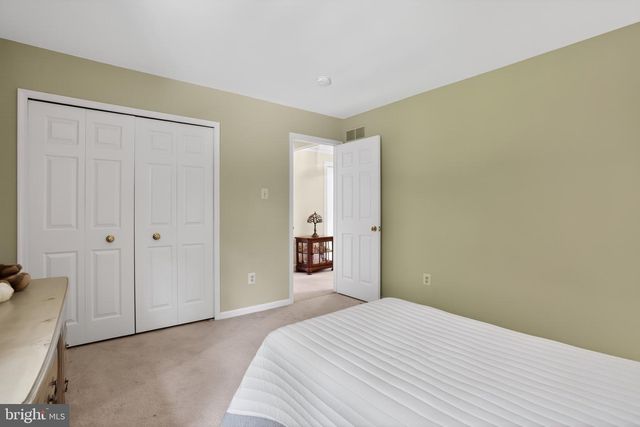 70 HOGAN LN, Ambler, PA 19002
