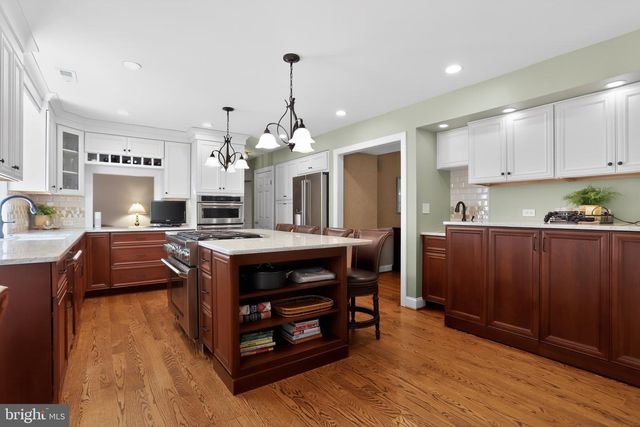 70 HOGAN LN, Ambler, PA 19002