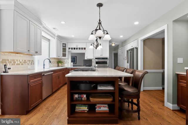 70 HOGAN LN, Ambler, PA 19002