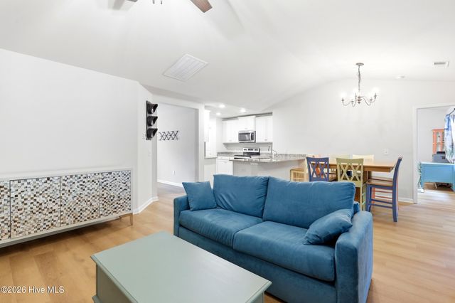 530 Poppleton Drive, Hampstead, NC 28443