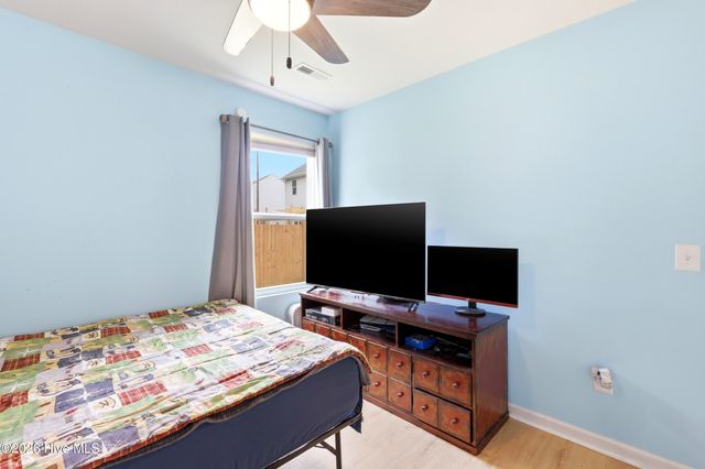 530 Poppleton Drive, Hampstead, NC 28443