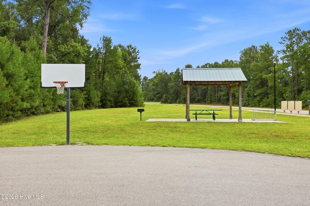 530 Poppleton Drive, Hampstead, NC 28443