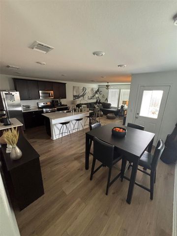 7120 Sparkling Light DR B, Del Valle, TX 78617