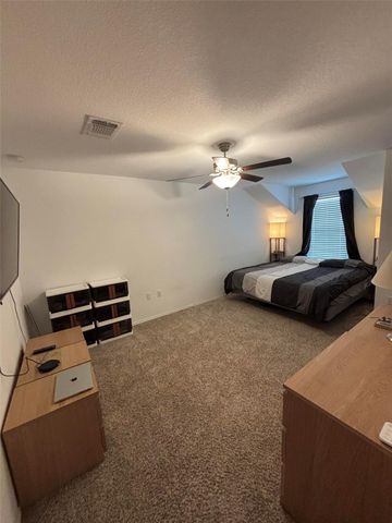 7120 Sparkling Light DR B, Del Valle, TX 78617
