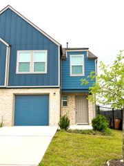 7120 Sparkling Light DR B, Del Valle, TX 78617