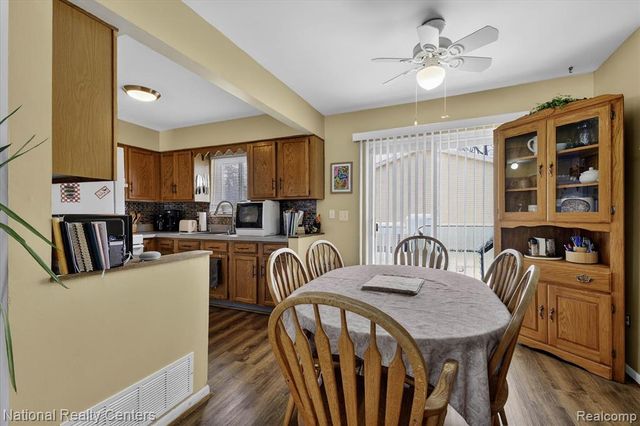 4315 Gale Drive, Howell, MI 48843