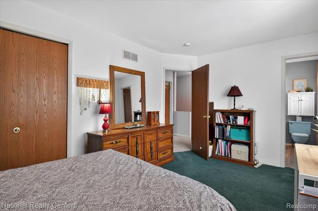 4315 Gale Drive, Howell, MI 48843