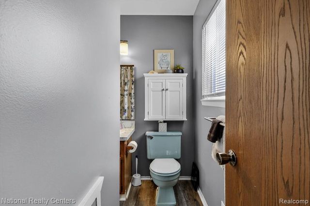 4315 Gale Drive, Howell, MI 48843