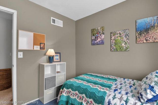 4315 Gale Drive, Howell, MI 48843