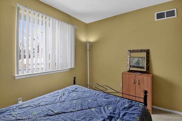 4315 Gale Drive, Howell, MI 48843