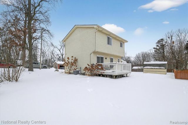 4315 Gale Drive, Howell, MI 48843