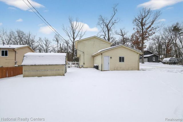 4315 Gale Drive, Howell, MI 48843