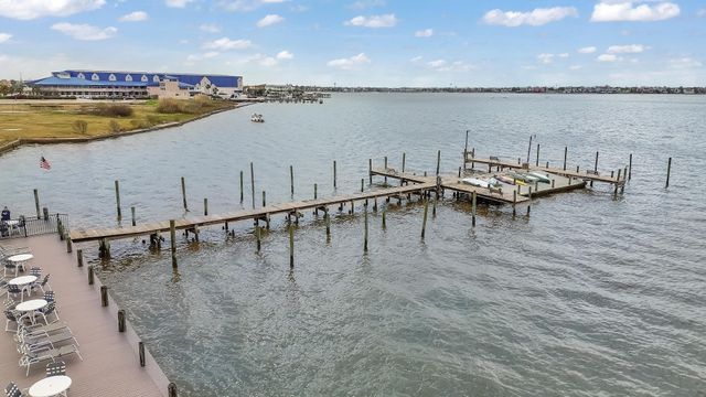 3535 Nasa Rd 1 64, Seabrook, TX 77586