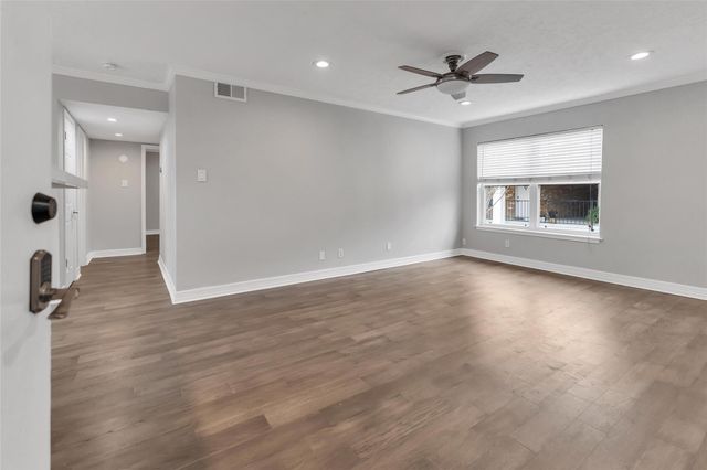 3535 Nasa Rd 1 64, Seabrook, TX 77586