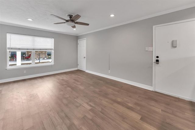 3535 Nasa Rd 1 64, Seabrook, TX 77586